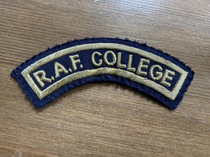 R.A.F COLLEGE bullion shoulder title