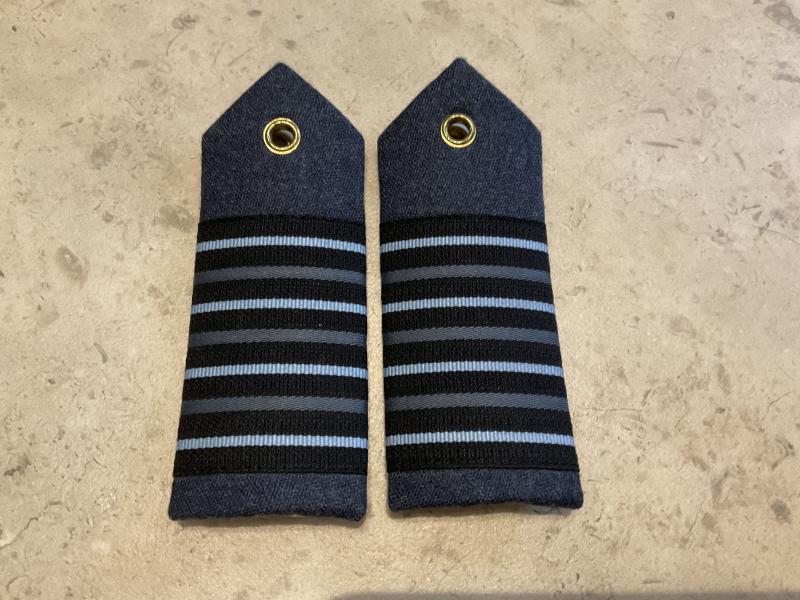 RAF group Captains shoulder boards