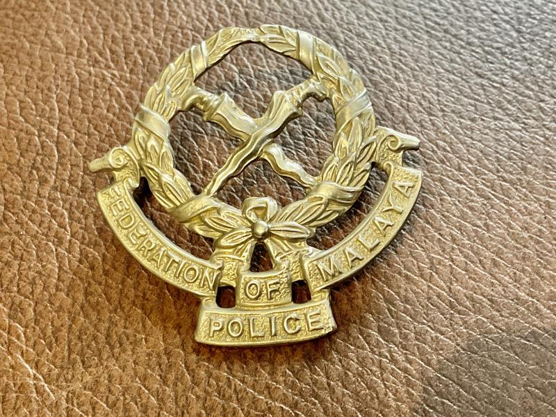 Federation of Malaya Police cap badge