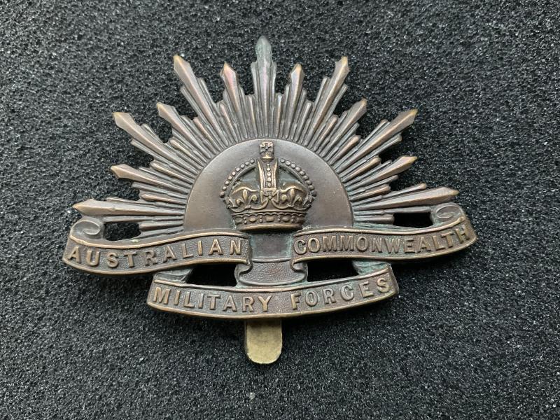 WW1 British made A.I.F Rising Sun slouch hat badge
