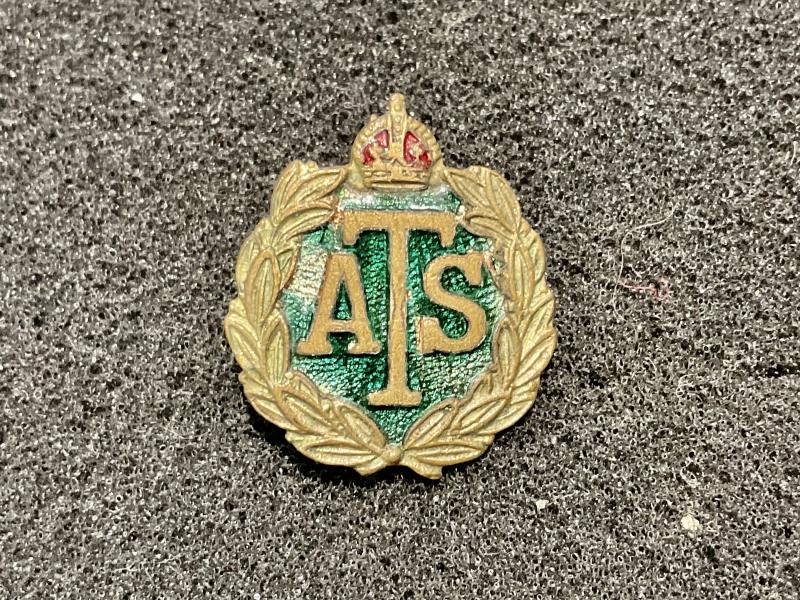WW2 A.T.S brass and enamel sweetheart badge