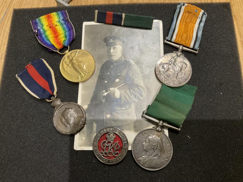 Gradia Militaria | 26th Middlesex V.R.C, 1902 Coronation, WW1 pair & S ...