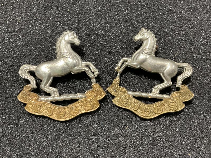 Kings Regiment (Liverpool) collar badges