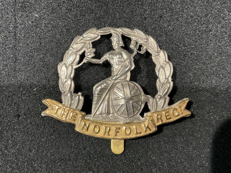 WW1 The Norfolk Regiment cap badge