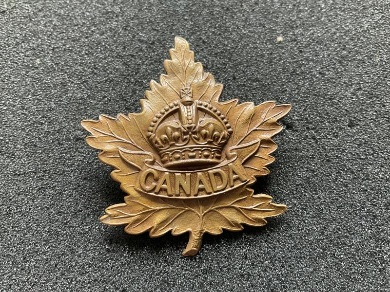 WW1/2 Canadian Officers general service cap badge