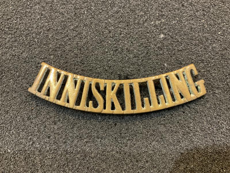 WW1 INNISKILLING Brass shoulder title by Firmin