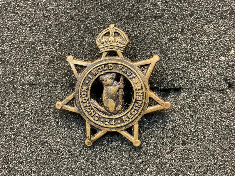 Australian 24th Kooyong Regt collar badge