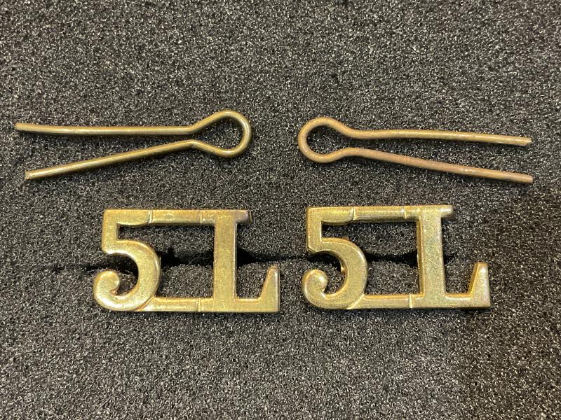 5th (Royal Irish Lancers, 5L) brass shoulder titles