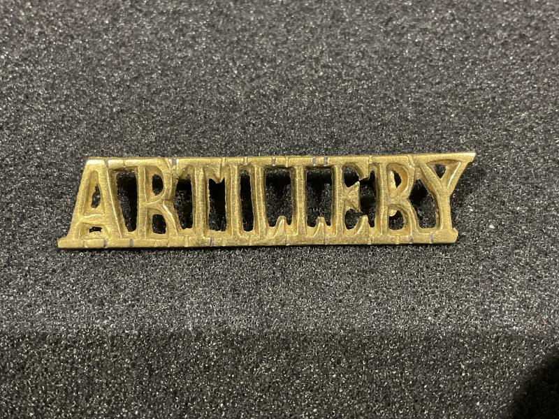 Indian army ARTILLERY brass shoulder title