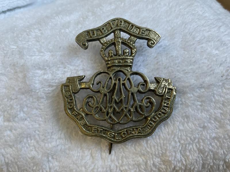 Post 1902 R.A Indian Mess Dress waiters head dress badge