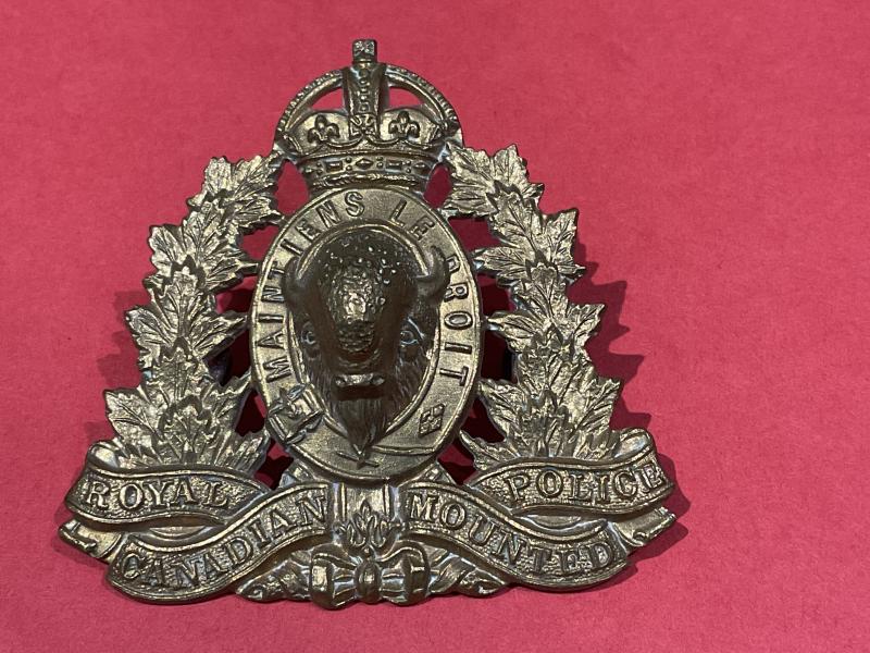 K/C R.C.M.P (Royal Canadian Mounted Police) cap badge