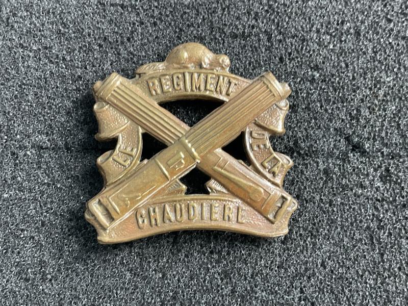 WW2 Canadian Chaudiere Regiment collar badge