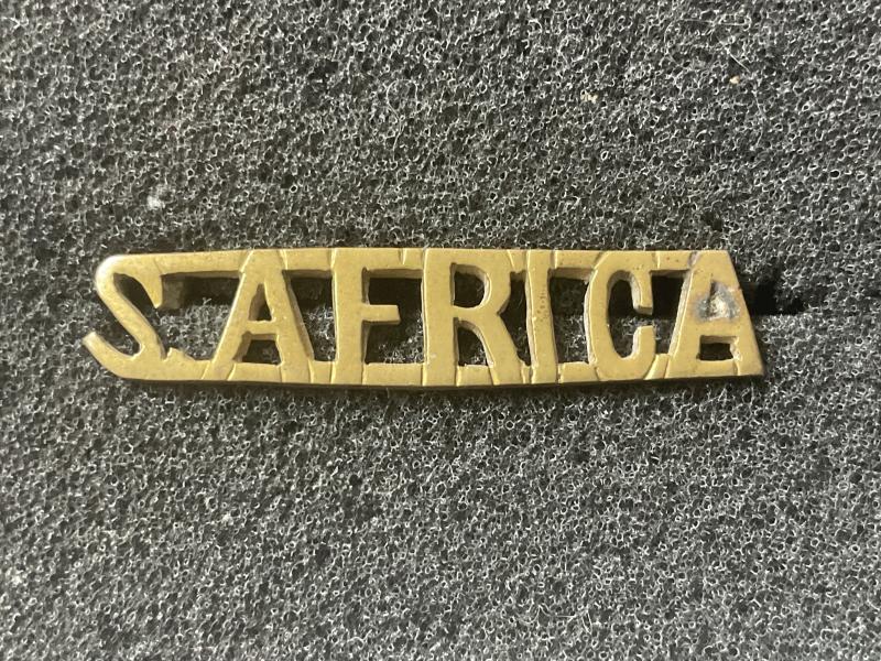 WW1/2 SOUTH AFRICA brass shoulder title