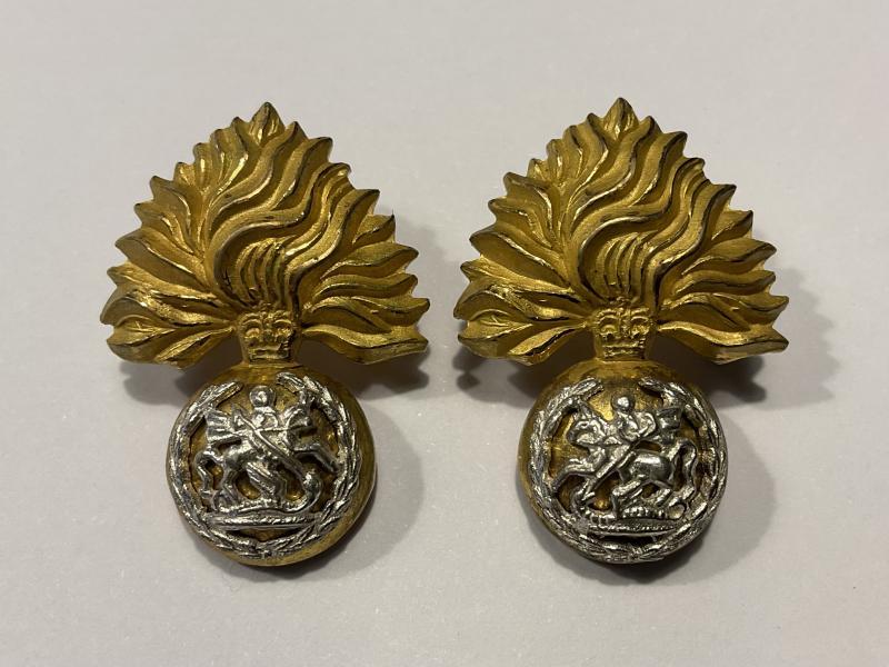 Royal Regiment of Fusiliers officers dress uniform collar badges