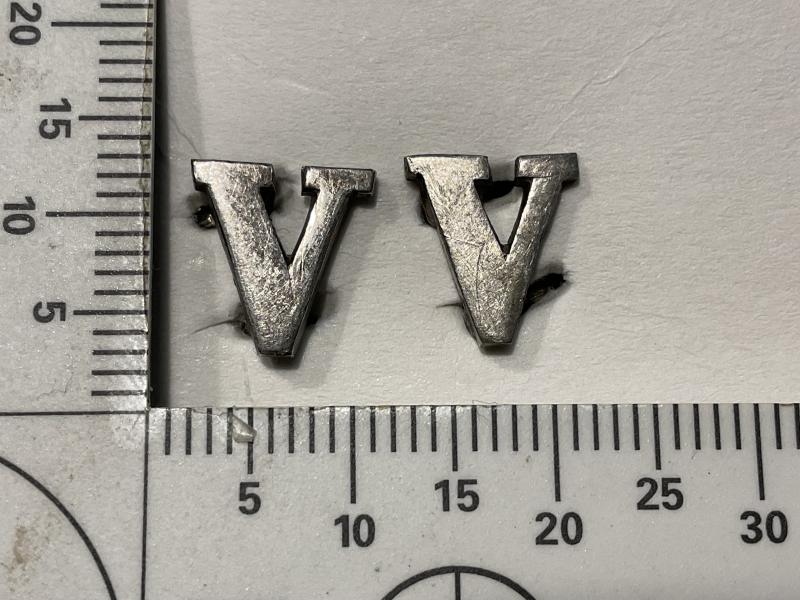 Victorian / Edwardian silver volunteers ‘V’ shoulder letters