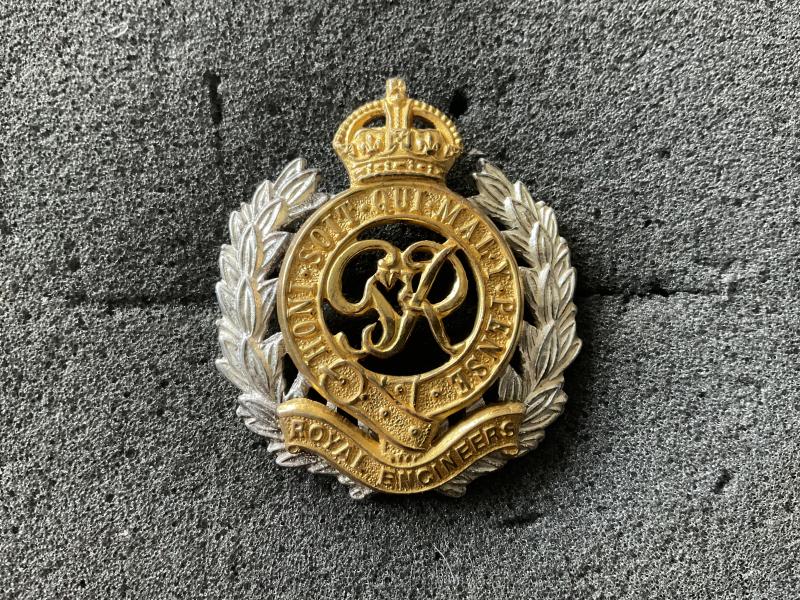 WW2 Officers silver & gilt Royal Engineers cap badge by Gaunt