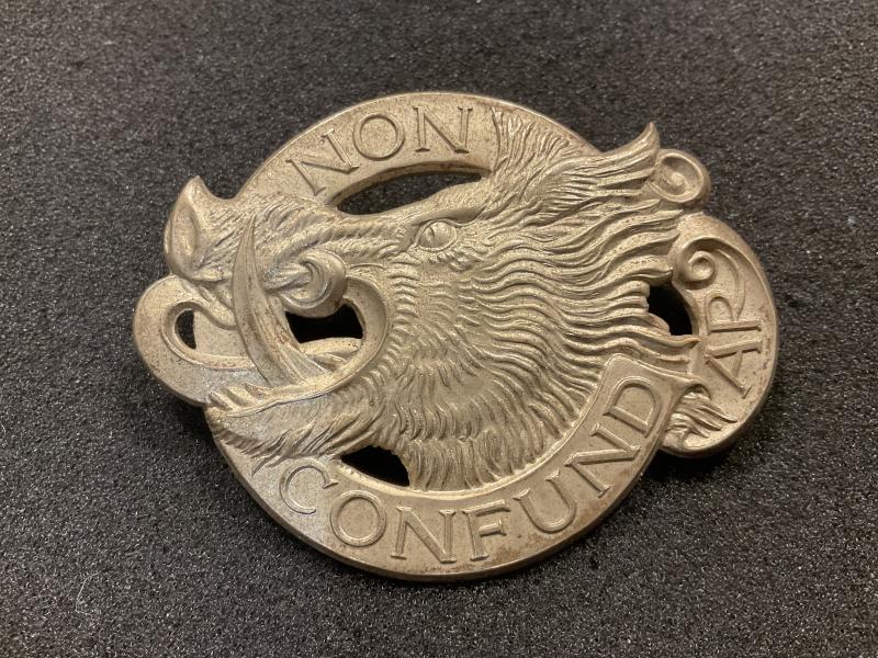 Aberdeen University O.T.C Scottish glengarry badge.